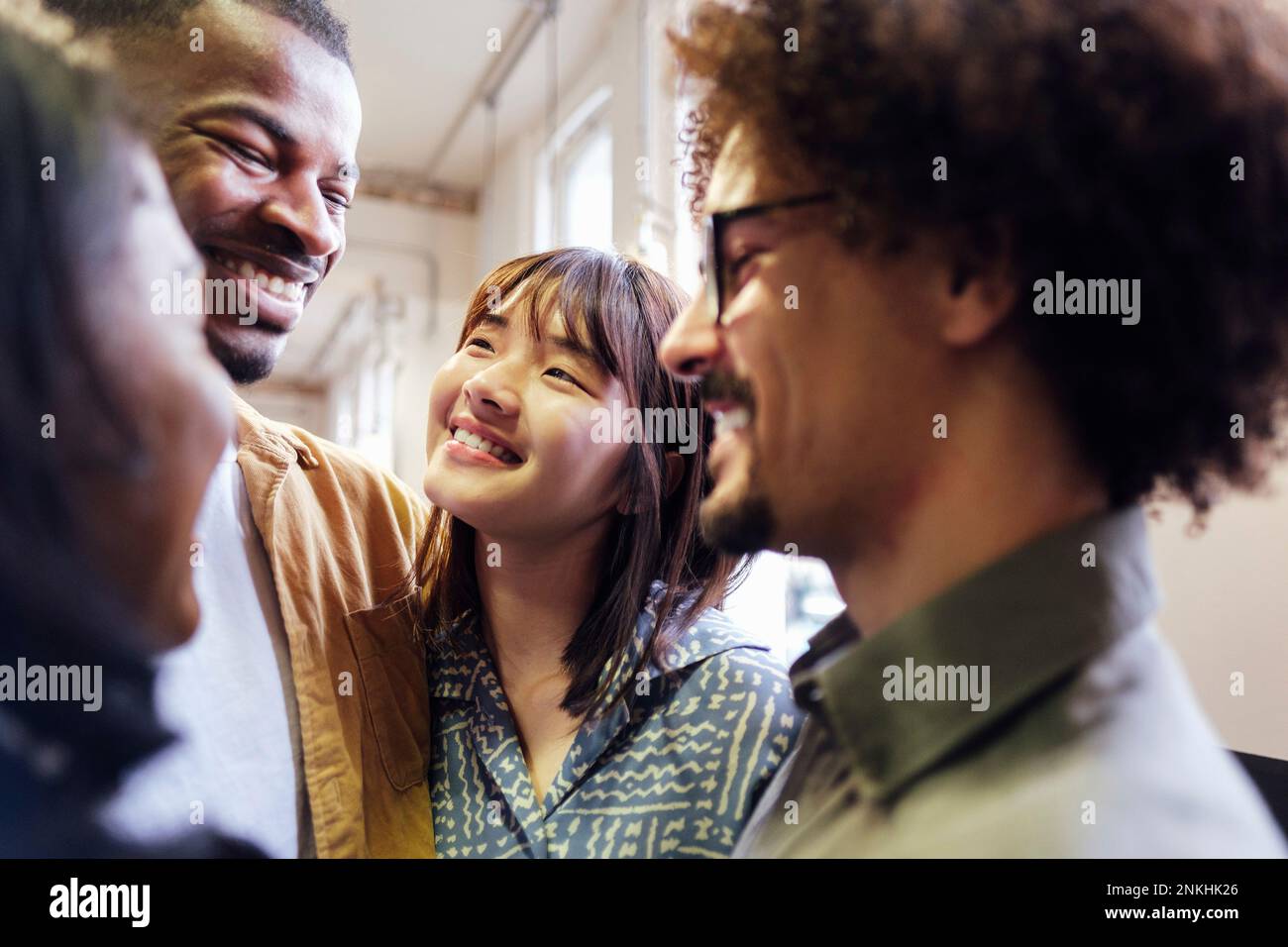 Business multiracial hi-res stock photography and images - Alamy
