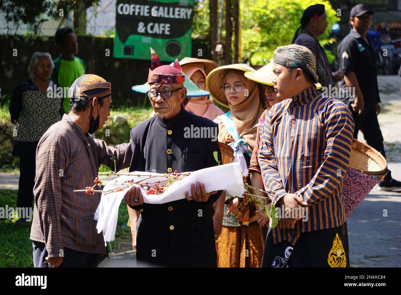 The ceremony of Manten Kopi (Coffee marriage). Manten Kopi is one of