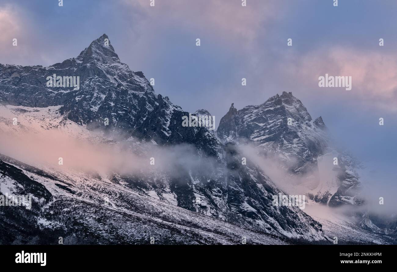 Li County The snow scenery of Bipenggou scenic area in Li County, Aba Prefecture ...
