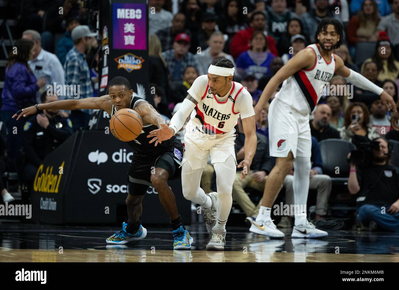 Keon johnson trail blazers hi-res stock photography and images - Alamy