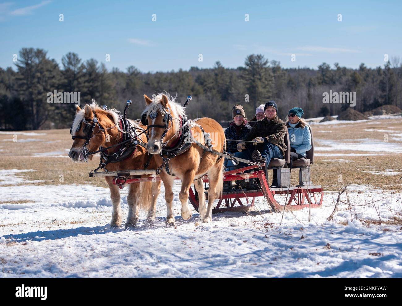 world-s-greatest-sleigh-rides-an-event-organized-by-the-pejepscot-sno