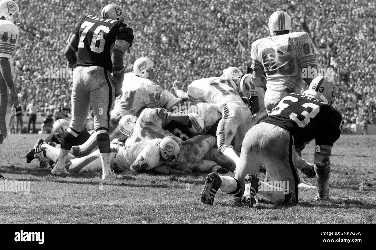 The Oakland Raiders played the Miami Dolphins September 23, 1973 at  University of California at Berkeley's Memorial Stadium The Raiders won  12-7 (Jerry Telfer/San Francisco Chronicle via AP Stock Photo - Alamy