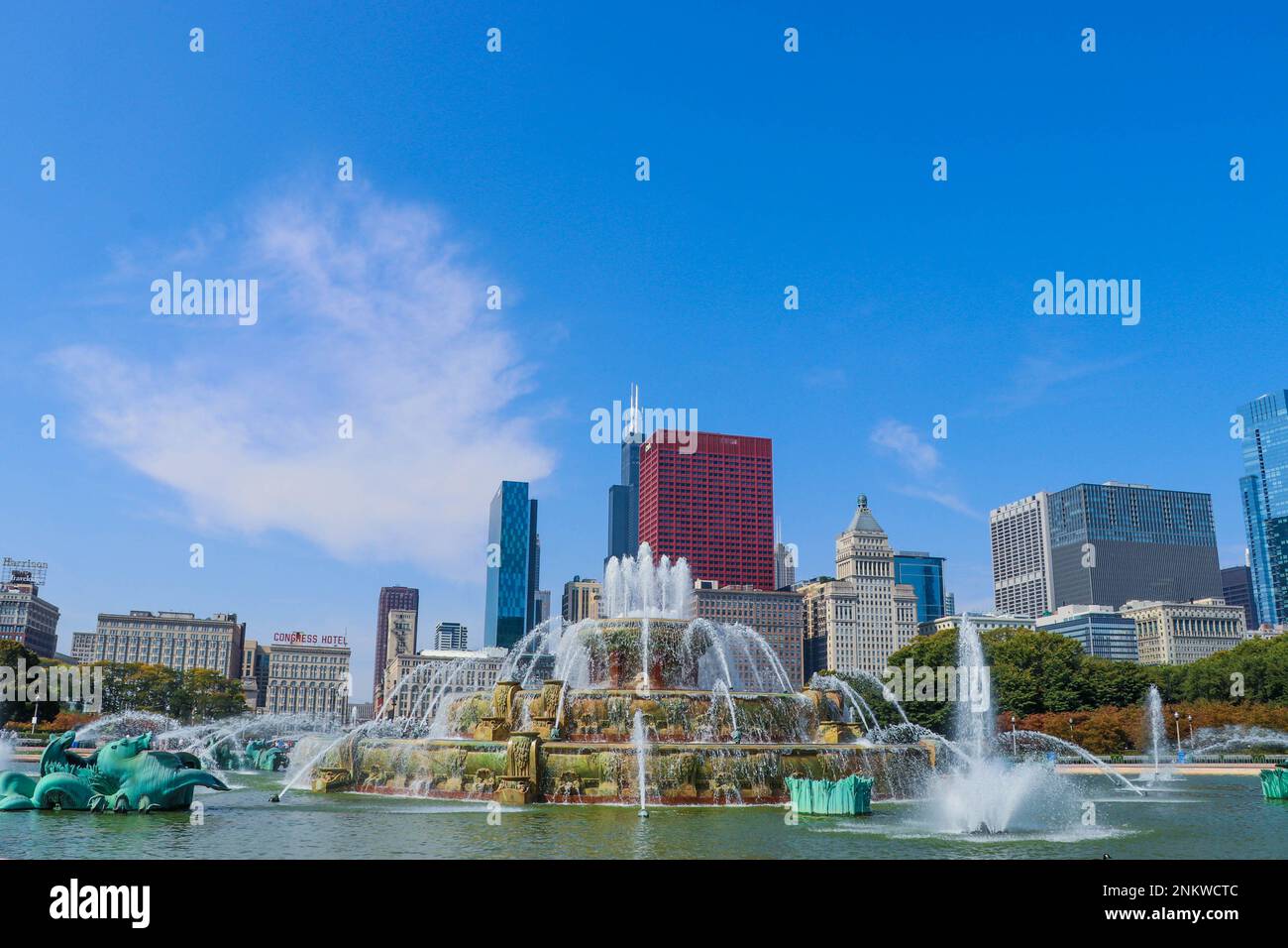 Chicago Buckingham Fountain Stock Photo Alamy