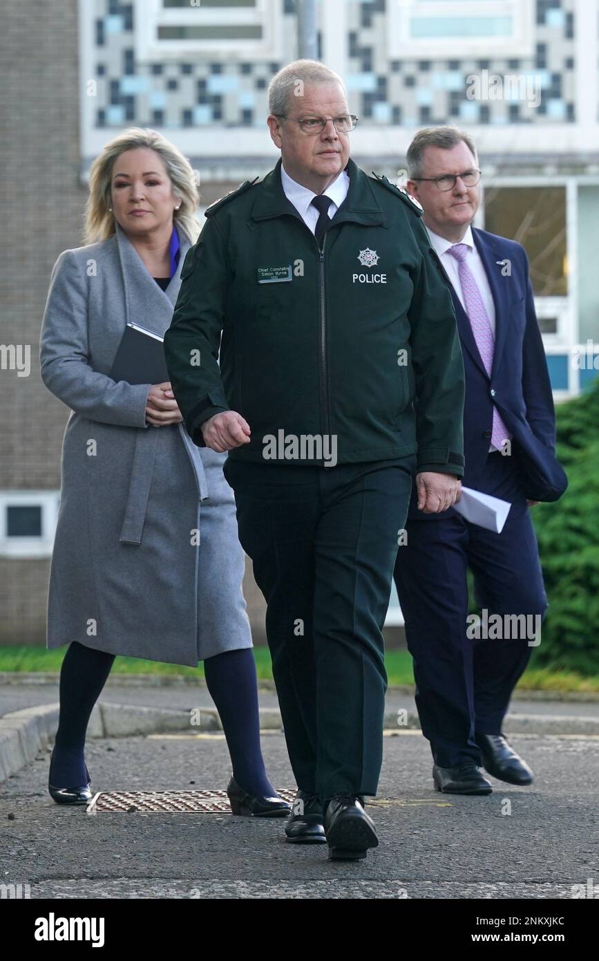 left-to-right-sinn-fein-deputy-leader-michelle-o-neill-police