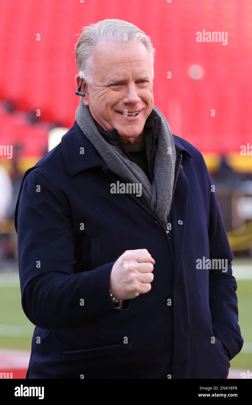 KANSAS CITY, MO JANUARY 30 CBS Sports analyst Boomer Esiason before the AFC Championship game