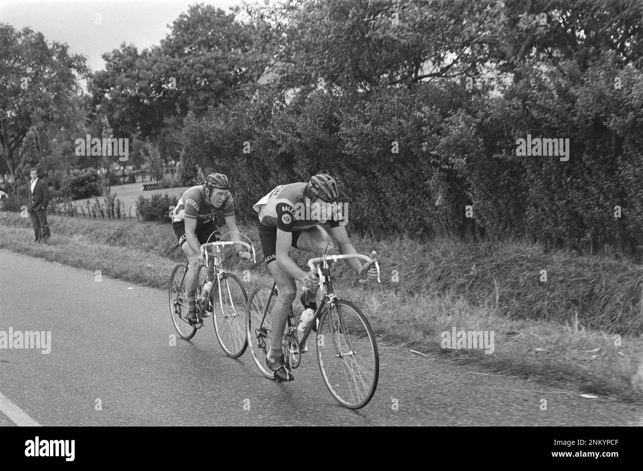 Cycling Acht van Chaam race -  winner Aad van de Hoek Ronald de Witte during the race ca. 21 July 1976 Stock Photo