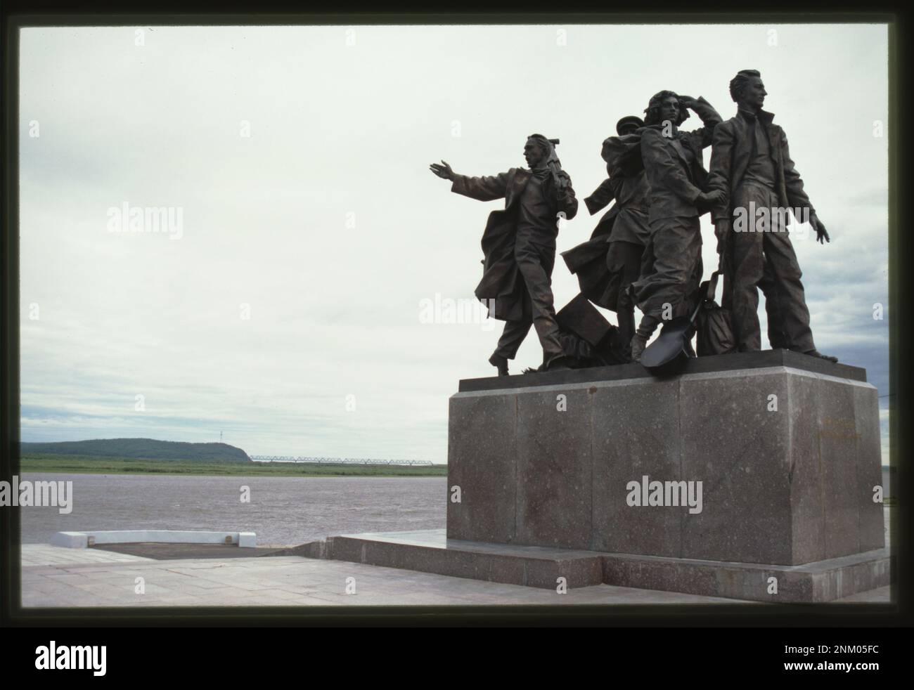 Qattiq külot porno Elita osiyolik qizlar vaginalar, kunnilingus va ayol spermalarini korsatdilar