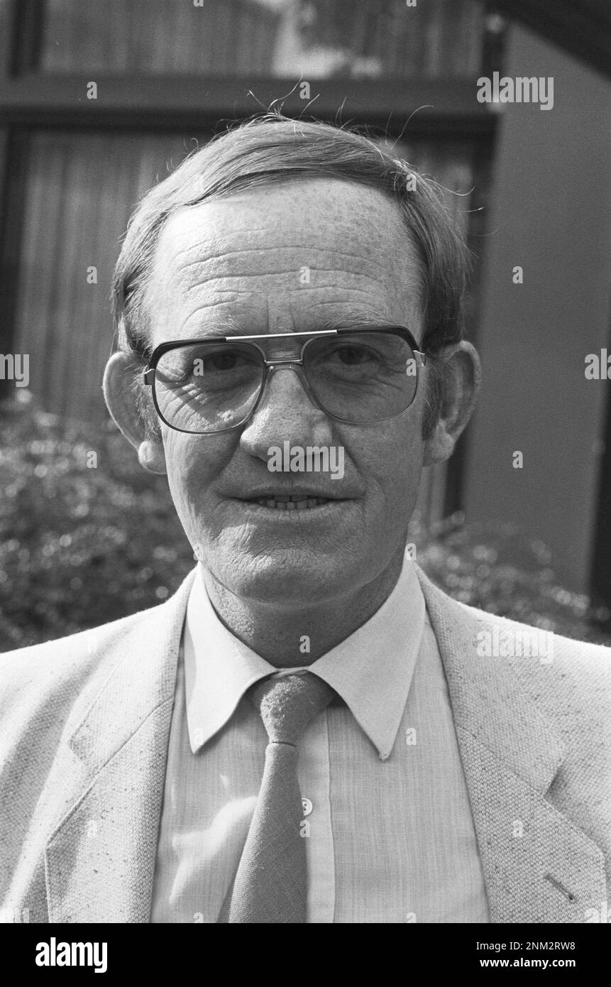Upcoming CNV chairman Henk Hofstede (head) ca. 1985 Stock Photo