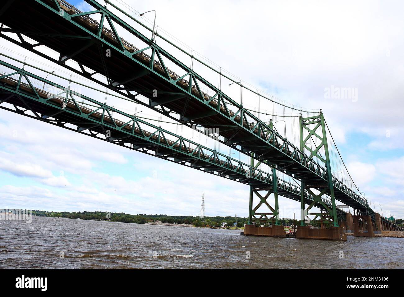 The Interstate 74 Bridge, that connect Bettendorf, Iowa and Moline,  Illinois, is shown on Aug. 4, 2017. Two bridges crossing the Mississippi  River, spanning from the banks of Bettendorf to Moline, represent, image size:1300x956