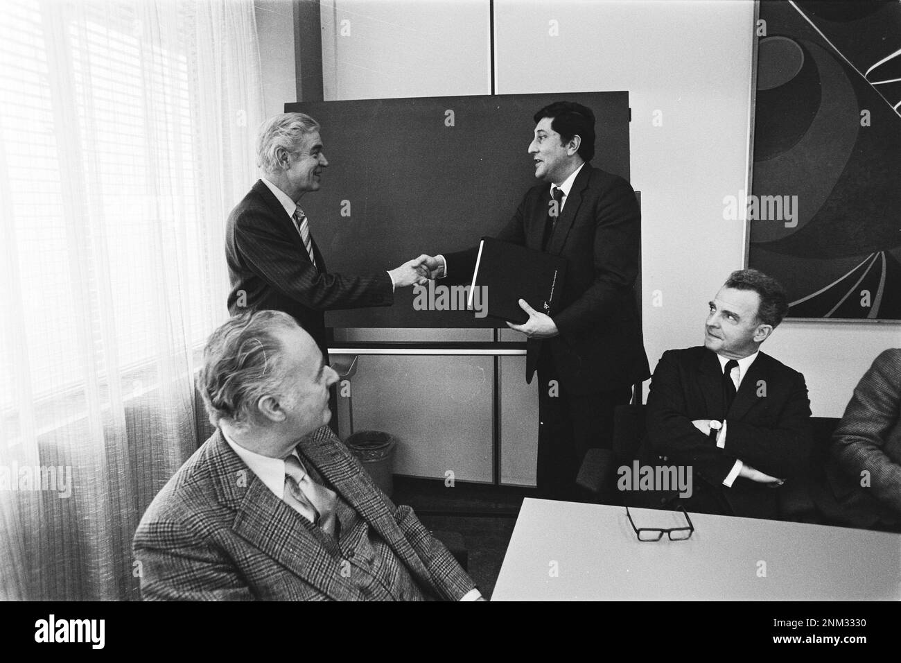 Netherlands History: State Secretary Wallis de Vries speaks with VFN ca. February 26, 1980 Stock Photo