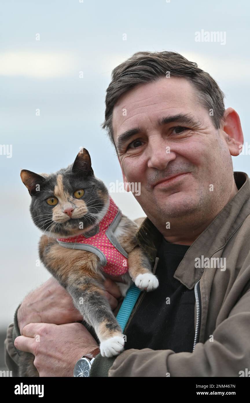 Weston Super Mare, UK. 24th Feb, 2023. On a mild and overcast afternoon