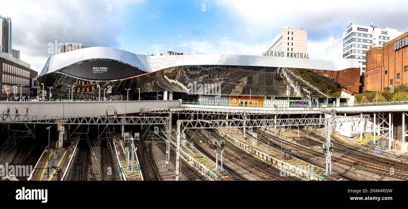 A panoramic view of the South entrance to Birmingham New Street railway