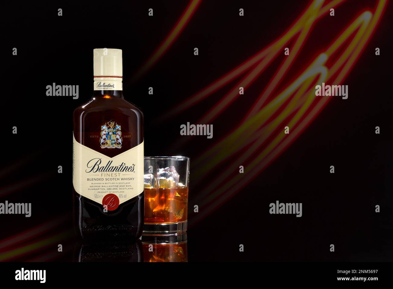 Ballantines whisky glass hi-res stock photography and images - Alamy