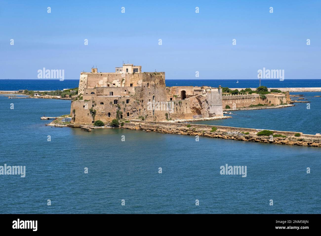 Alfonsino castle hi-res stock photography and images - Alamy