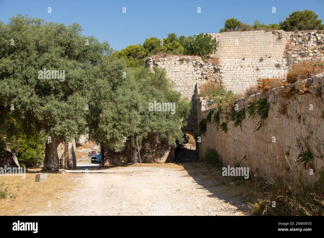 Ancient Noto are the remains of original town distroyed by the