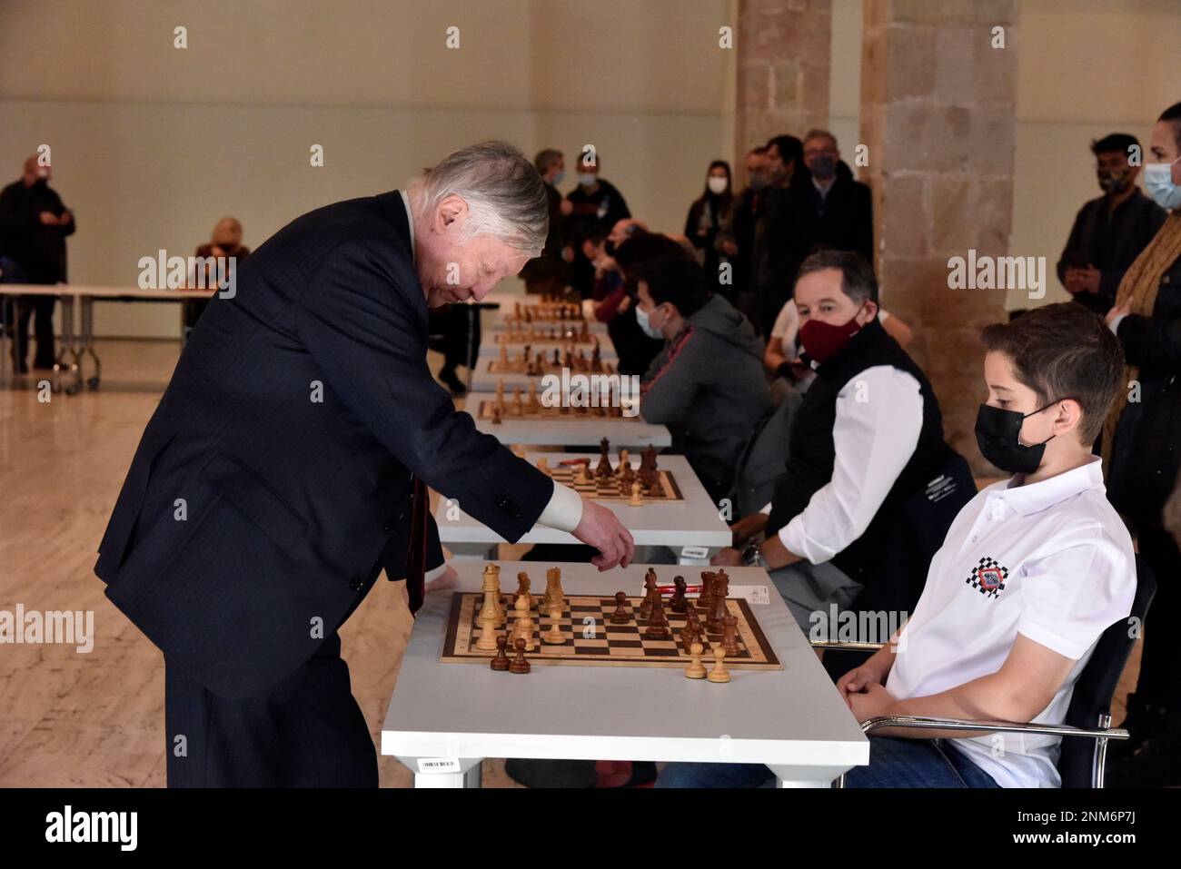 Kasparov and Karpov to compete 25 years later