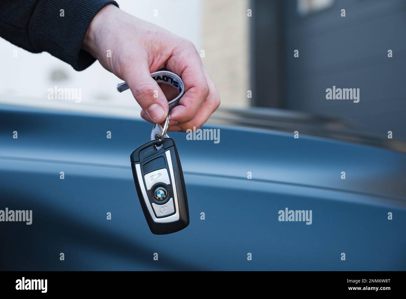 Bmw key hi-res stock photography and images - Alamy