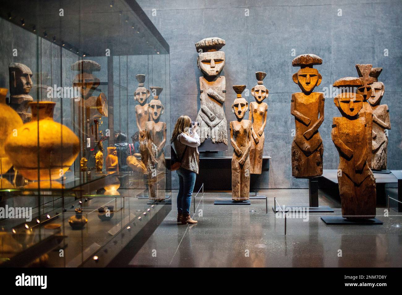 Chilean Museum of Pre-Columbian Art. Chemamulles, Mapuche funerary statues, Sala Chile antes de ser Chile (Chile before Chile Hall), Santiago. Chile Stock Photo