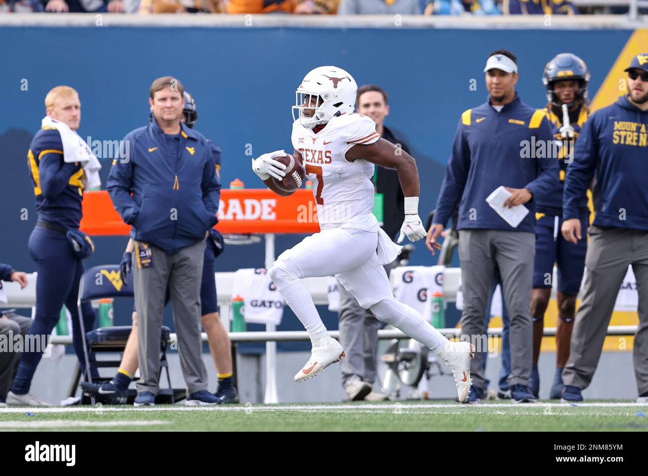 WV NOVEMBER 20 Texas Longhorns running back Keilan