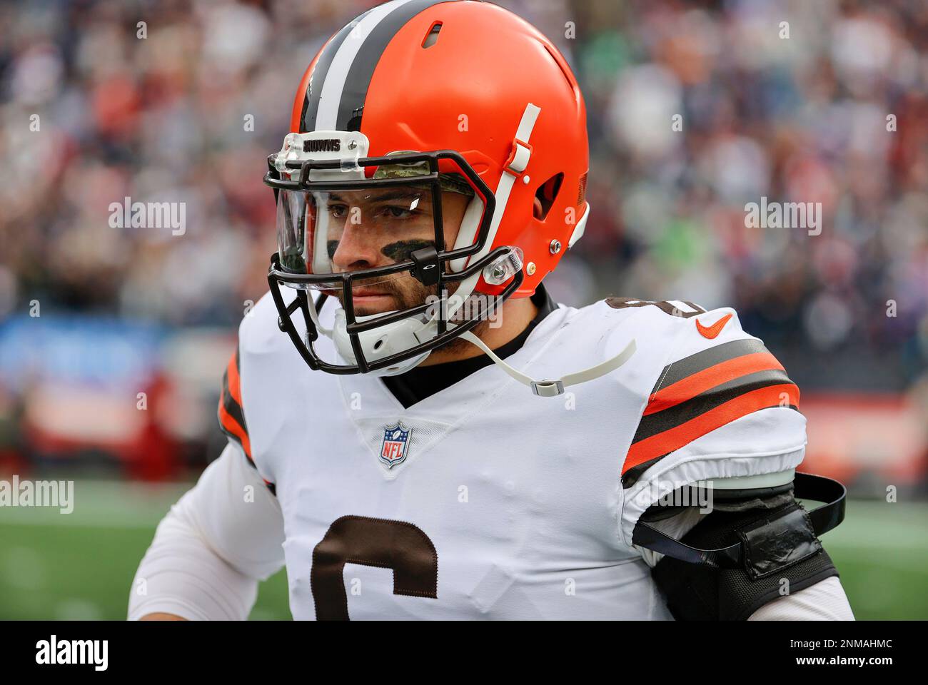 November 14, 2021: Cleveland Browns quarterback Baker Mayfield (6) passes  the ball during the NFL football game between the Cleveland Browns and the  New England Patriots at Gillette Stadium, in Foxborough, Massachusetts. The  Patriots defeat the