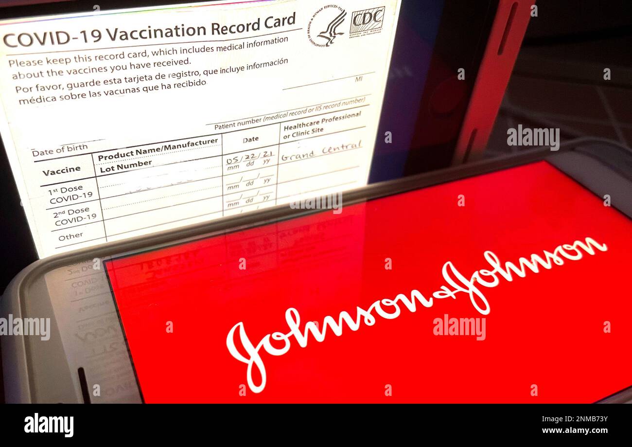 Photo by: STRF/STAR MAX/IPx 2021 11/12/21 Johnson & Johnson to split ...