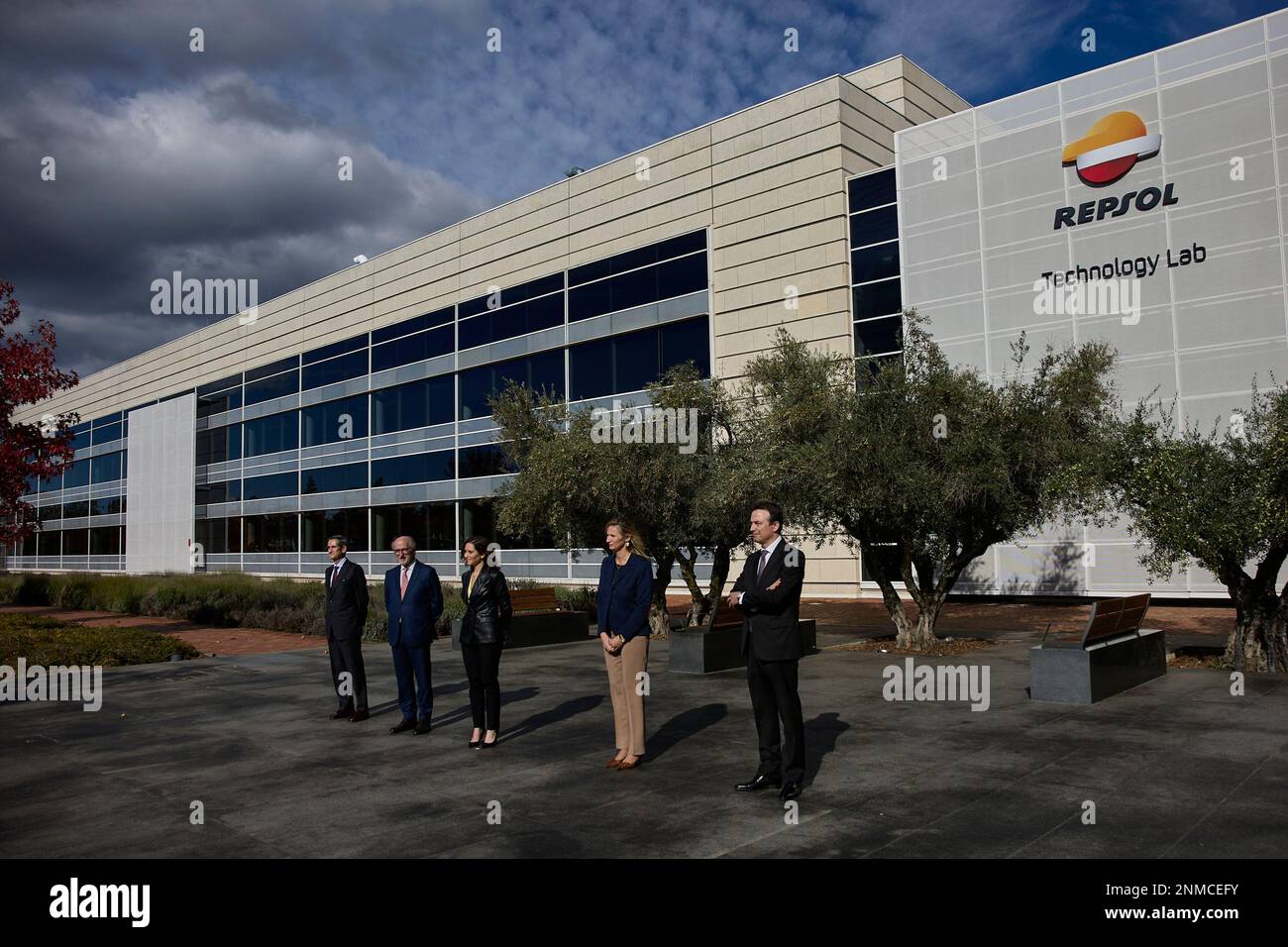 Repsol Chairman Antonio Brufau Niubó (2l); the President of the