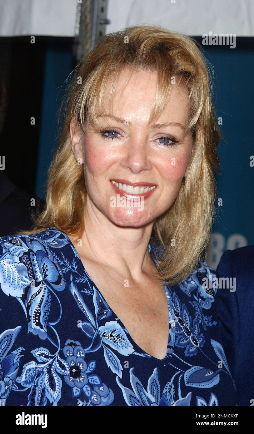 FEBRUARY 23rd 2023 Actress Jean Smart reveals she is recovering from a