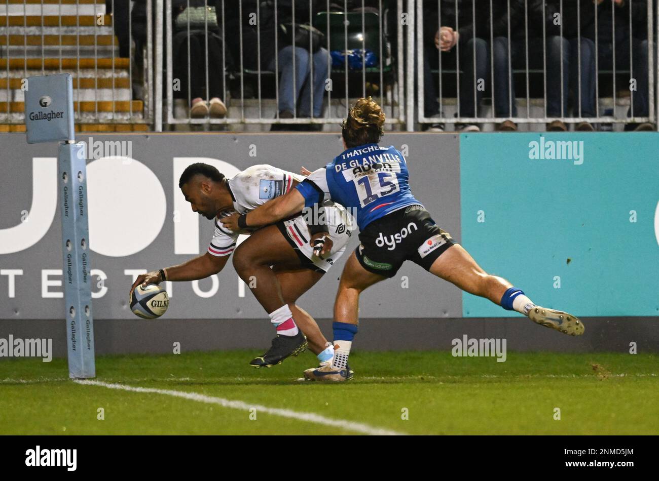 24th February 2023,  The Recreation Ground, Bath, Somerset, England; Gallagher Premiership Rugby, Bath versus Bristol Bears; Siva Naulago of Bristol Bears scores a try in the corner under pressure from Tom de Glanville of Bath Stock Photo