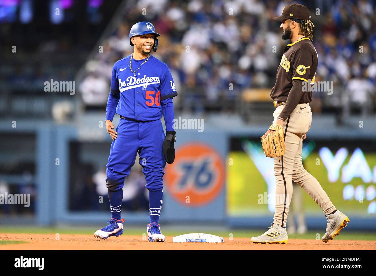 LOS ANGELES, CA SEPTEMBER 28 Los Angeles Dodgers right fielder