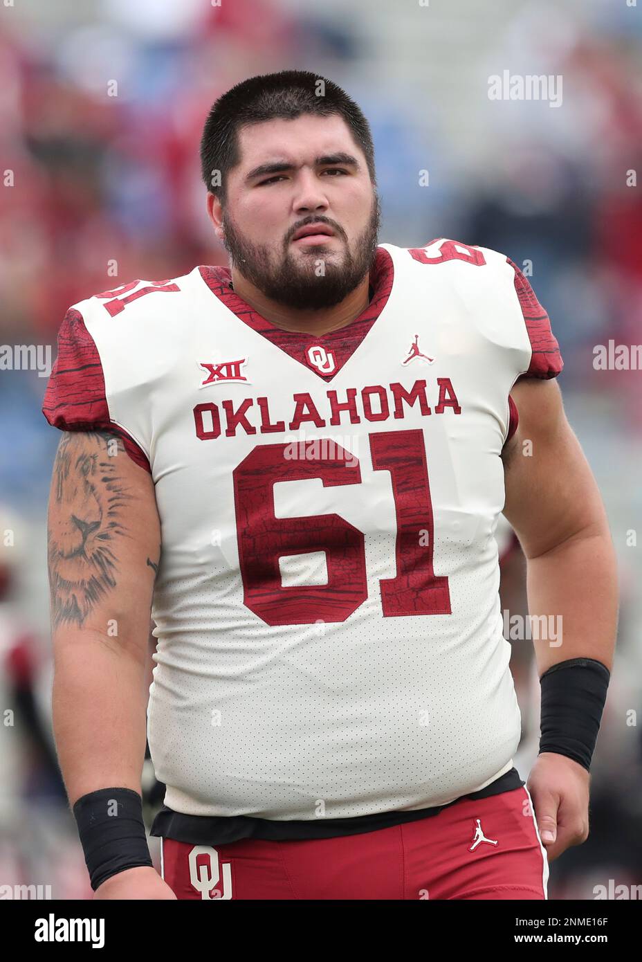 LAWRENCE, KS OCTOBER 23 Oklahoma Sooners offensive lineman Ian McIver (61) before a Big 12