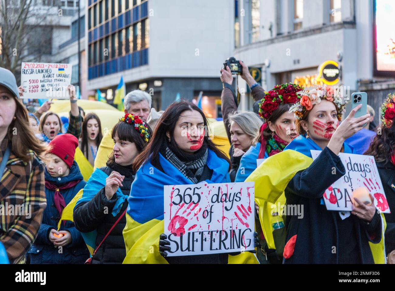 'Heartbroken but Unbroken', Remembrance event marking the anniversary of Russia's invasion of Ukraine, Notting Hill Gate, London, UK 24/02/2023 Stock Photo