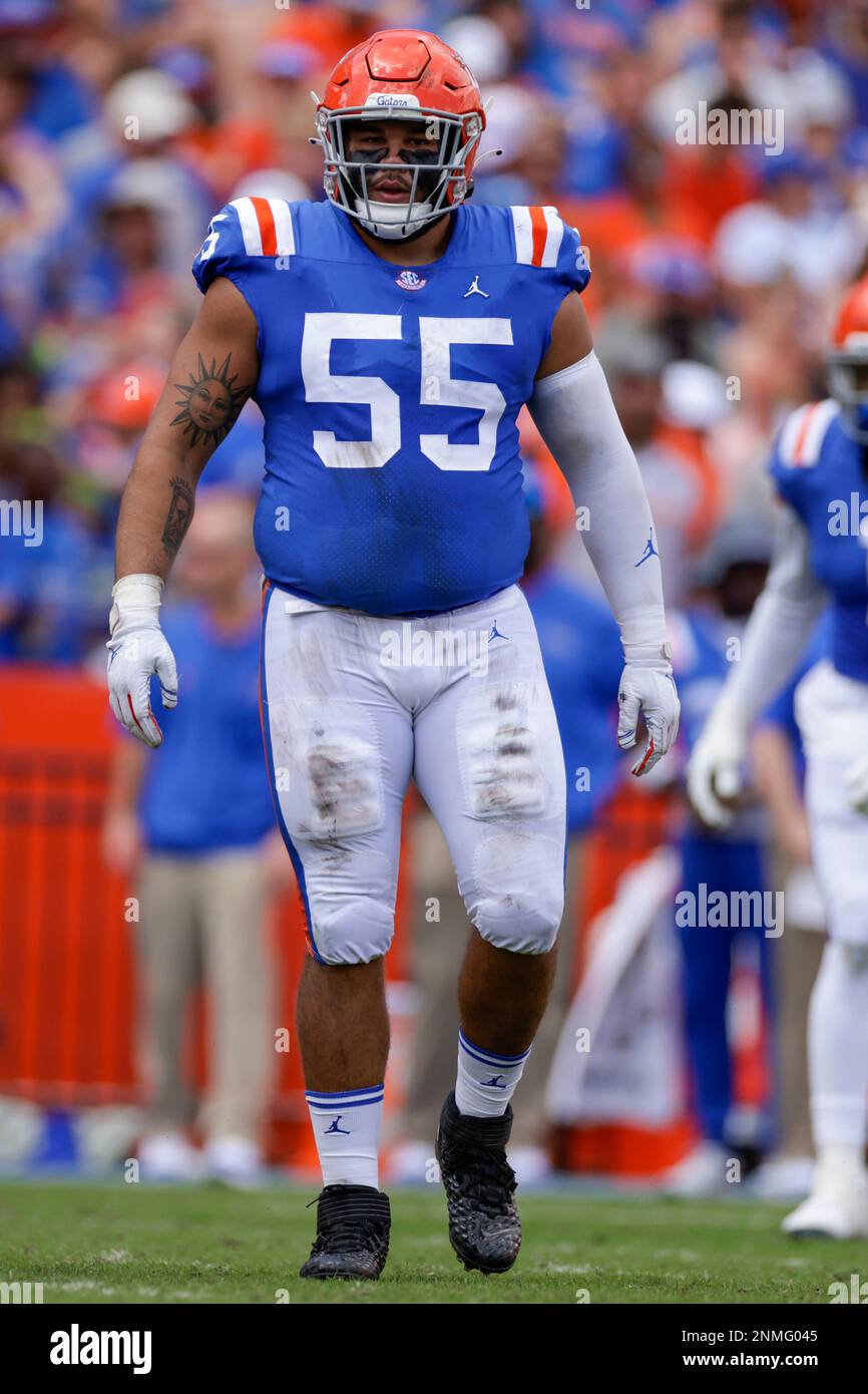 GAINESVILLE, FL - OCTOBER 09: Florida Gators defensive lineman ...