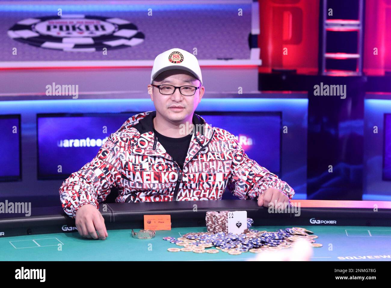 Final Table eines Poker-Turniers, illustrierend die Intensität des Wettbewerbs