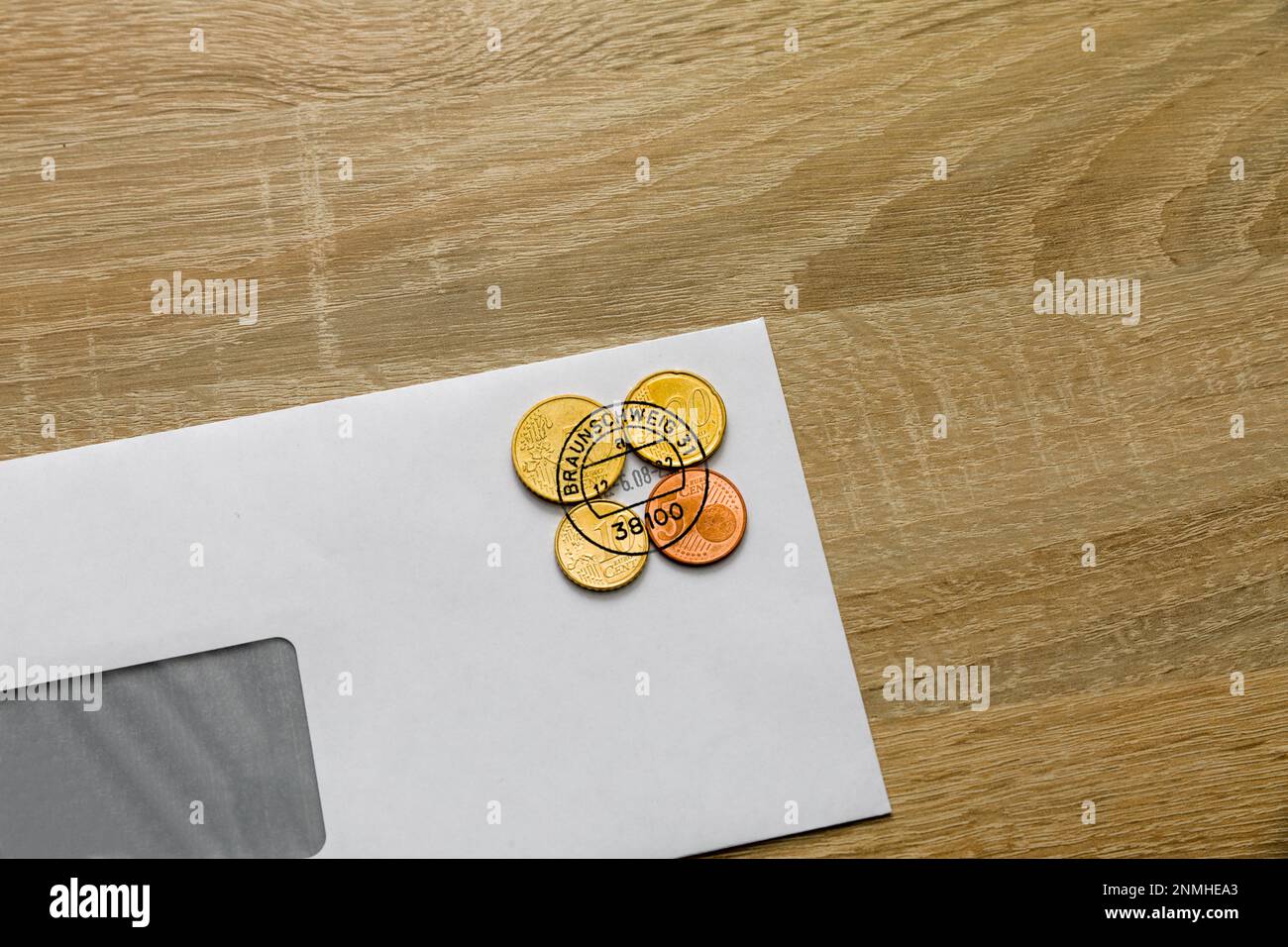 Envelope and stamp price hires stock photography and images Alamy