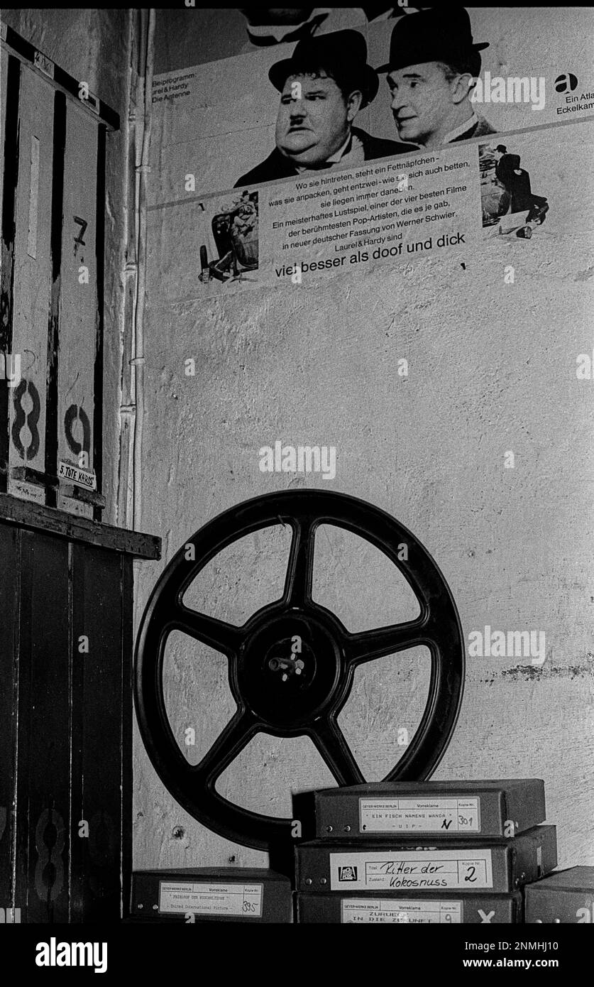West Berlin, 21.1.1990, Schlueter cinema in Schlueterstrasse, film reels and poster (director Bruno Dunst) Stock Photo