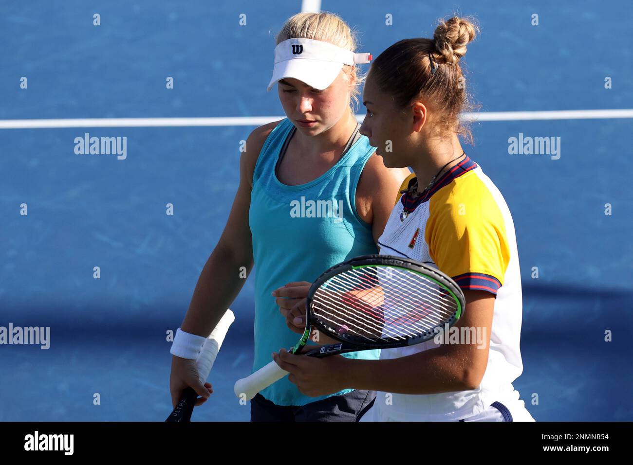 Laura Hietaranta and Sofia Costoulas during a Junior Girls' Doubles