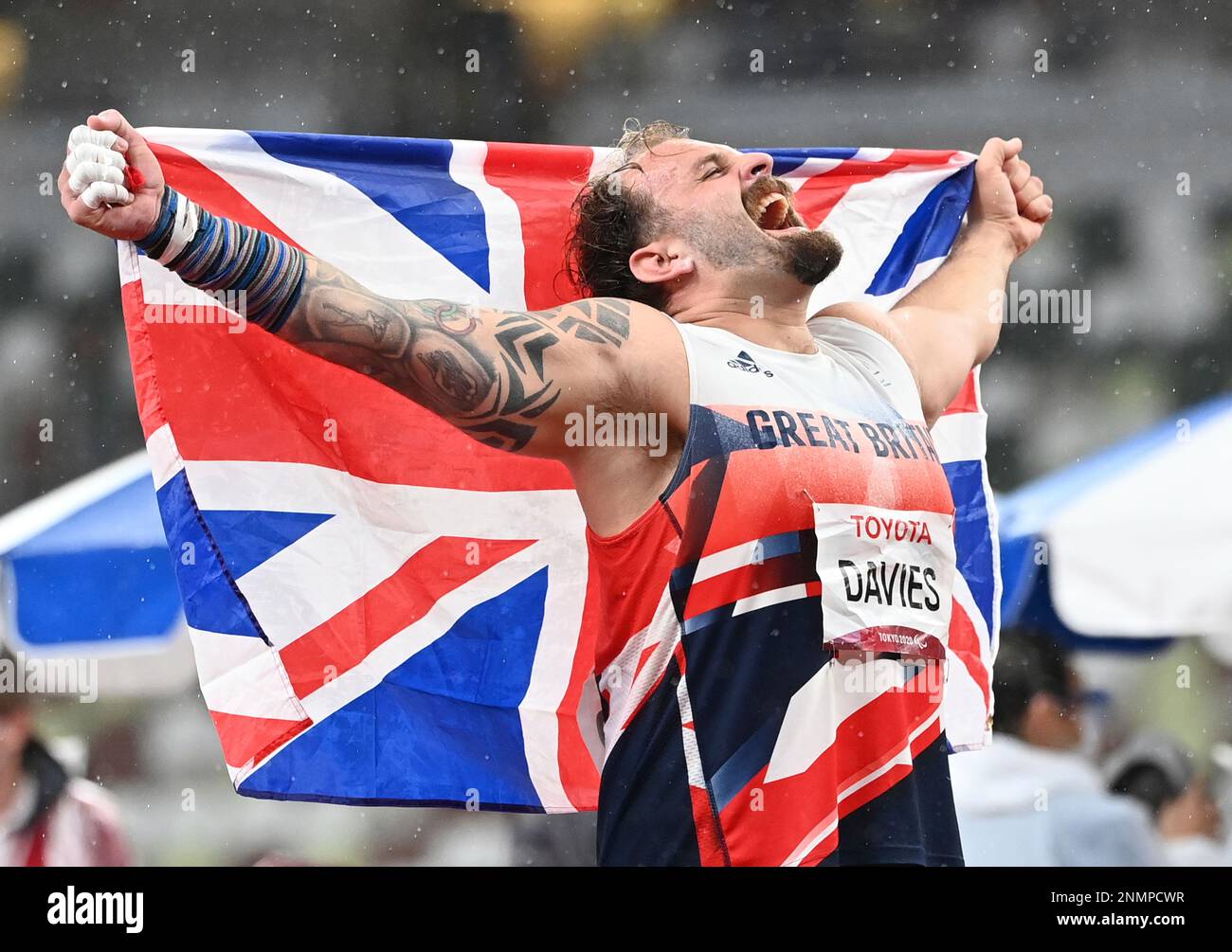 Great Britain's DAVIES Aled celebrates after winning the Men's Shot Put