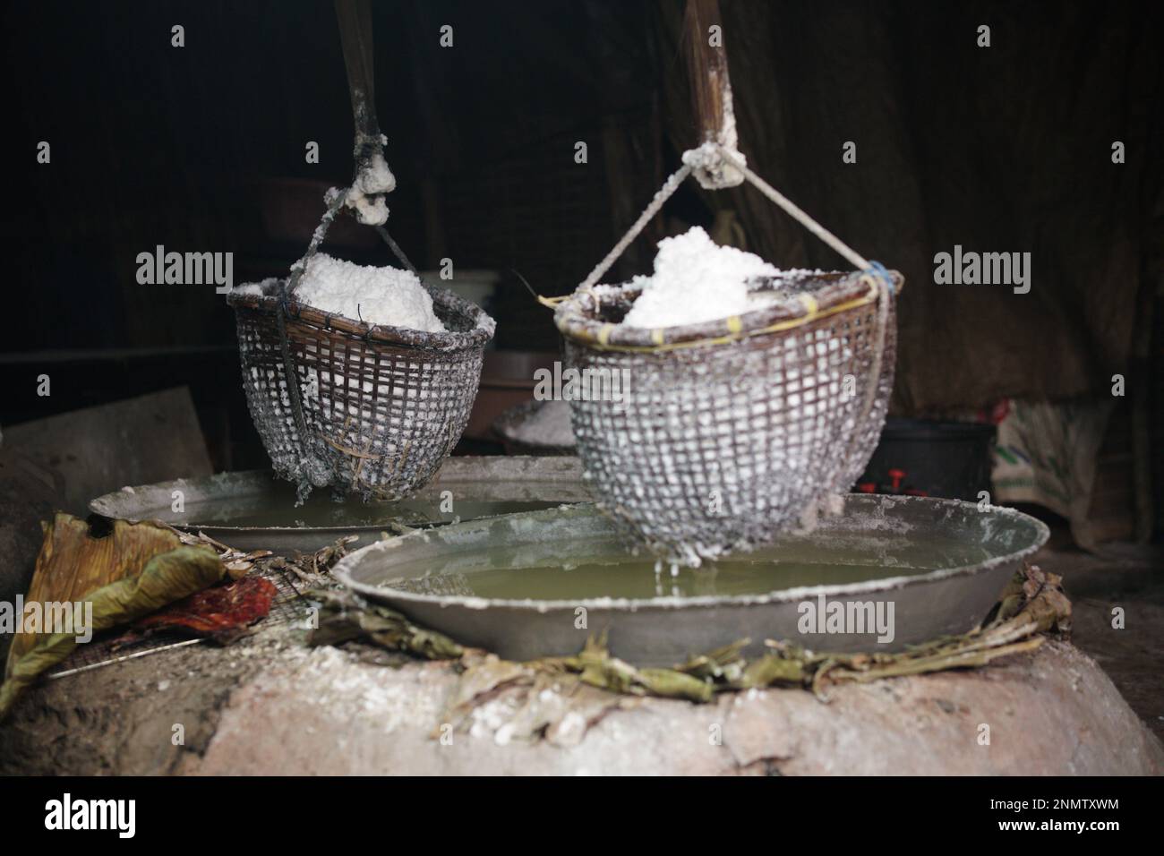 boiling saline solution in pan is traditional way for making mountain