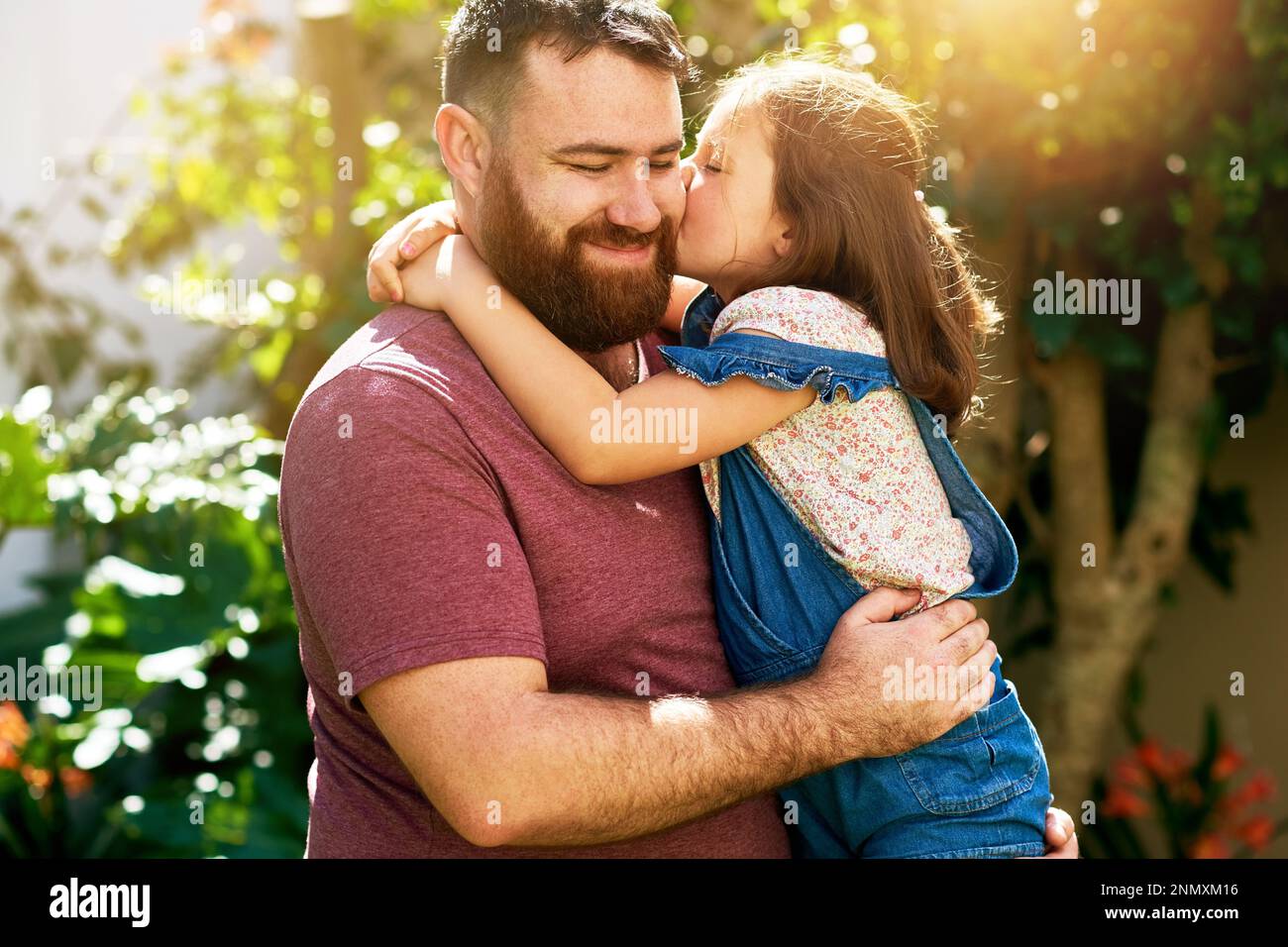Father kissing little daughter in hi-res stock photography and images -  Page 5 - Alamy