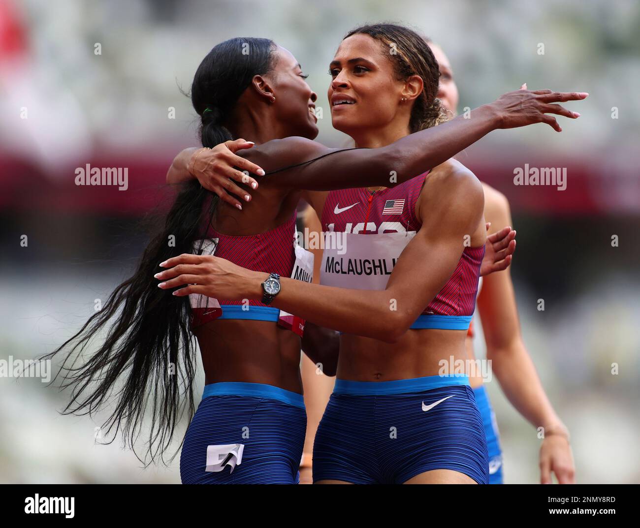 McLAUGHLIN Sydney of United States (R) celebrates with MUHAMMAD Dalilah