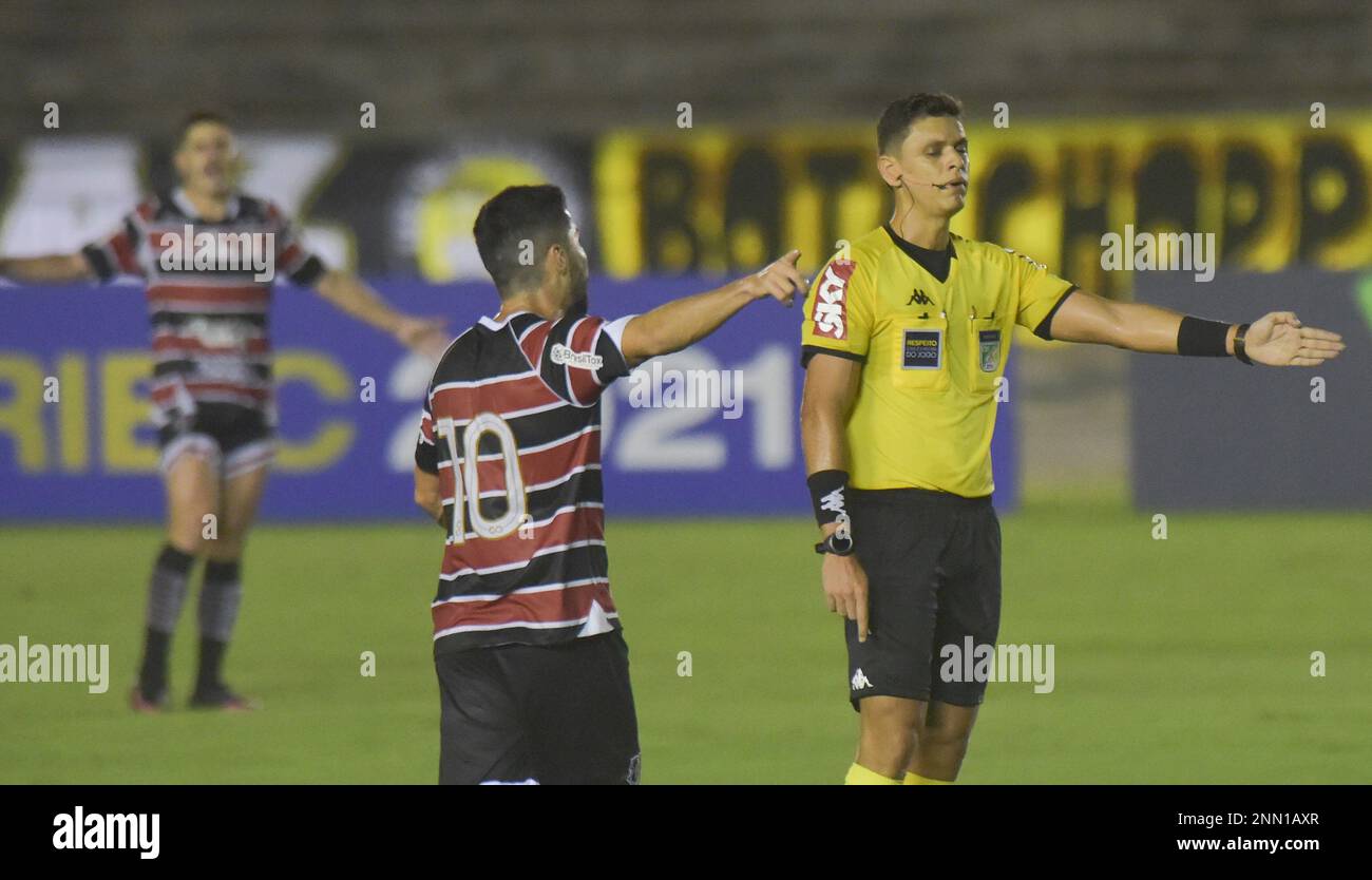 PB - Joao Pessoa - 7/24/2021 - BRAZILIAN C 2021, BOTAFOGO-PB X SANTA CRUZ -  Botafogo-PB player Savio celebrates his goal during a match against Santa  Cruz at Almeidao stadium for the