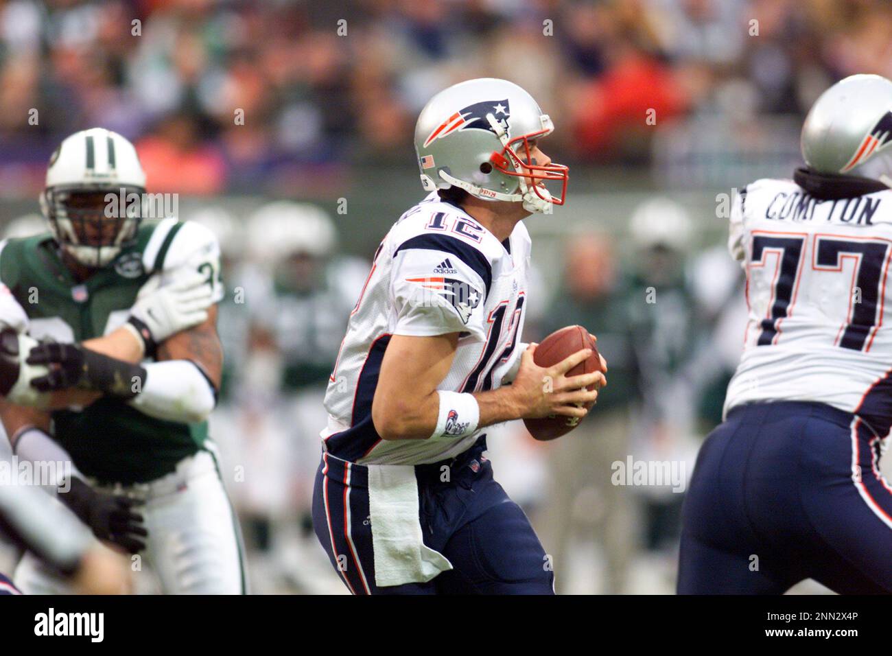 2 Dec 2001: Tom Brady of the New England Patriots during the Pats 17-16  victory