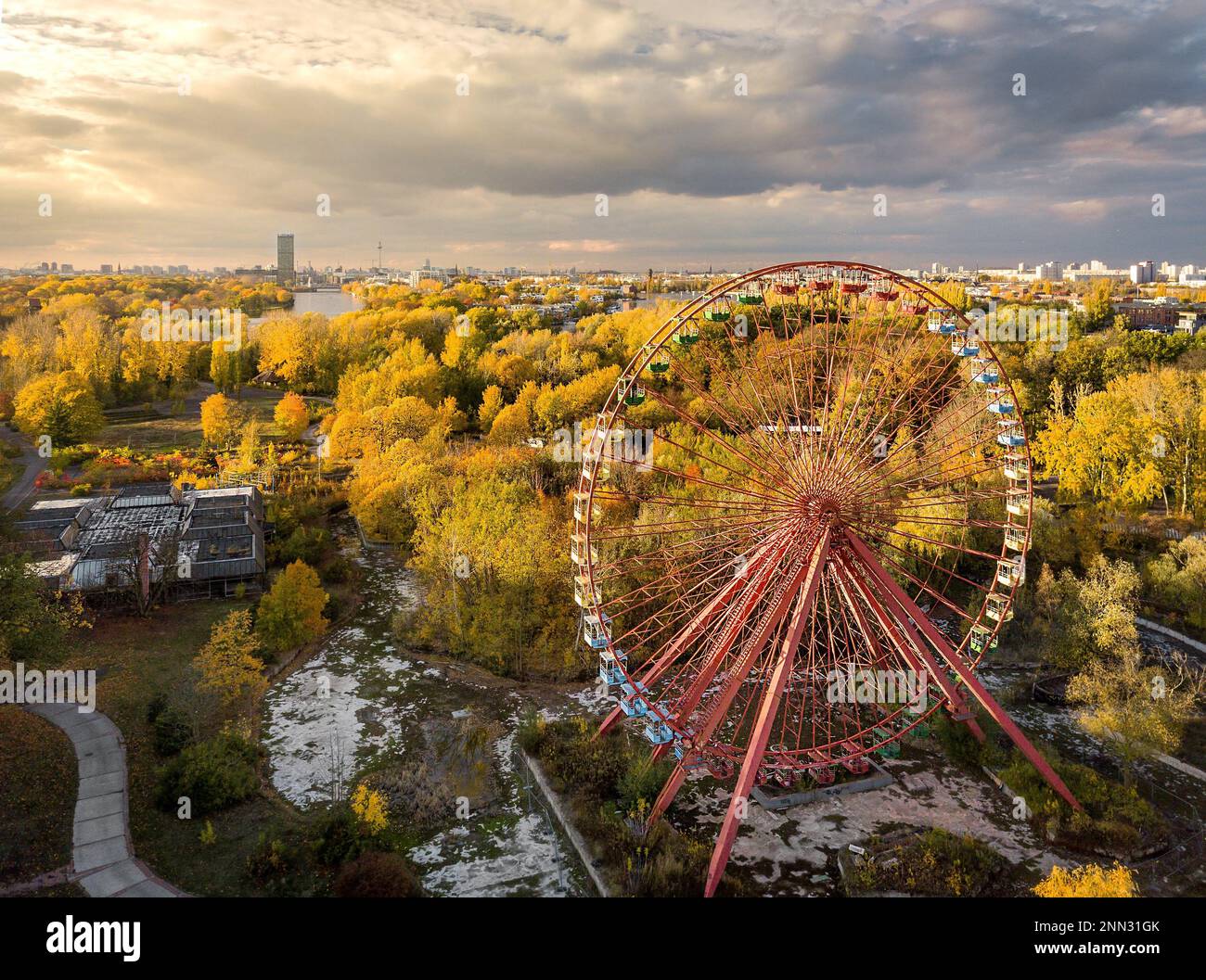 Ferris wheel of Spreepark Plänterwald Berlin (2018). Direstion to spree. Drone pics. Stock Photo