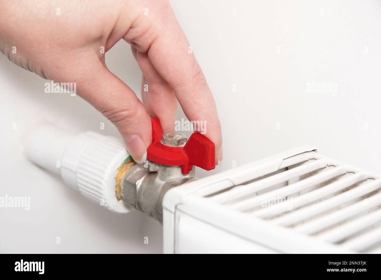 Manual adjustment of the heating temperature with a valve. Energy ...