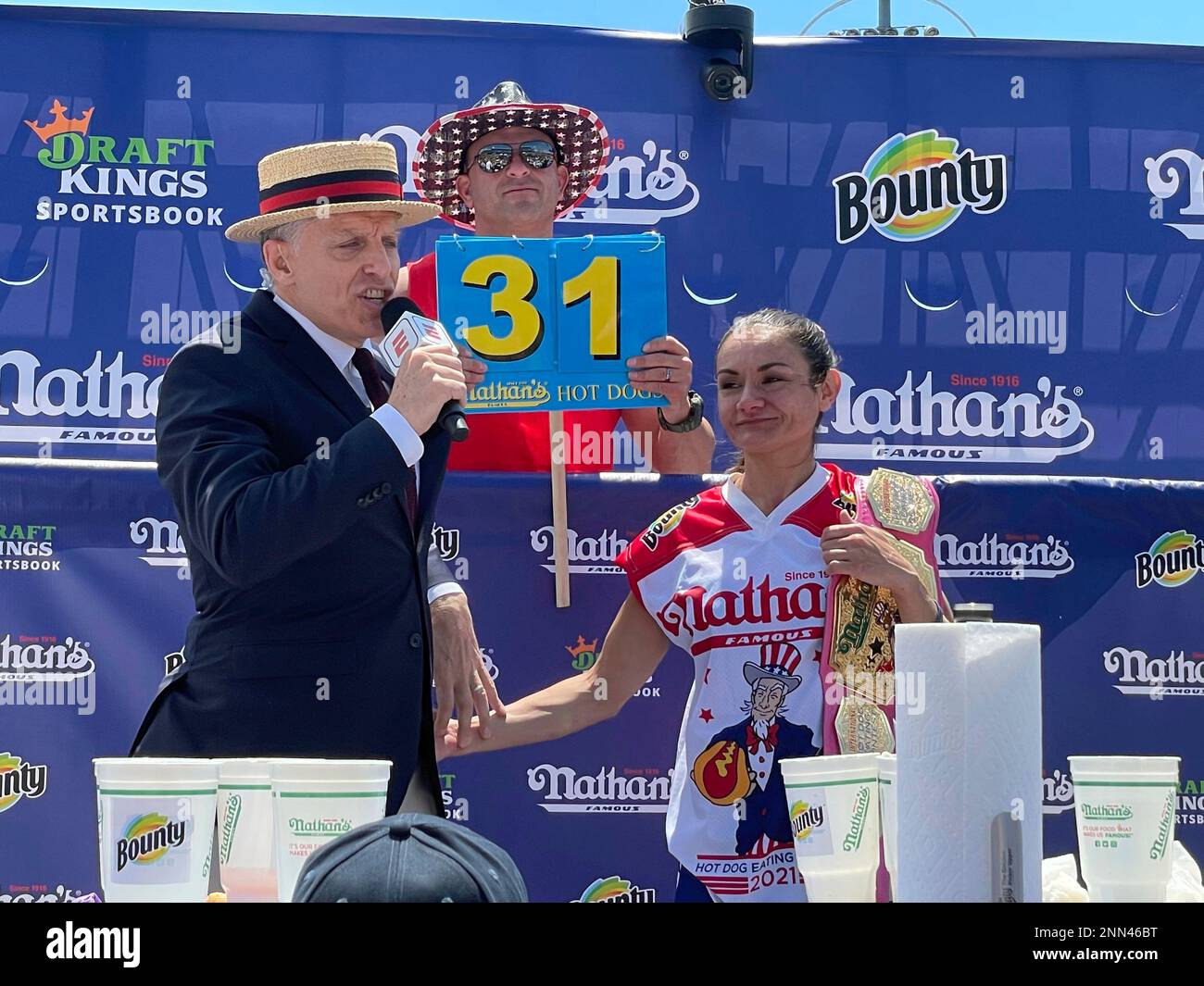 View of Pregnancy And Chicken Hot Dogs: Safety Tips And Considerations