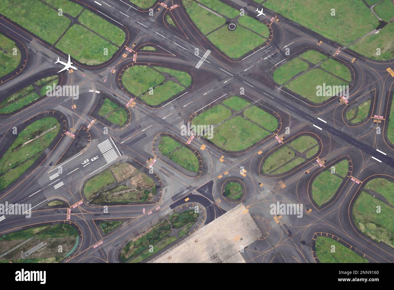 An aerial picture details complicated runways at Haneda International