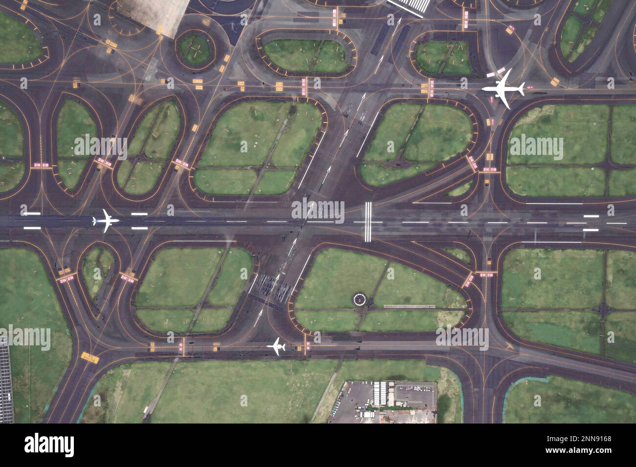 An aerial picture details complicated runways at Haneda International