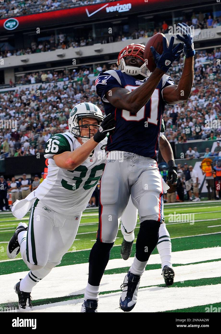 19 September 2010: New England Patriots wide receiver Randy Moss (81)  attempts a catch as New York Jets safety Jim Leonhard (36) defends during  the Jets 28-14 win over the Patriots at