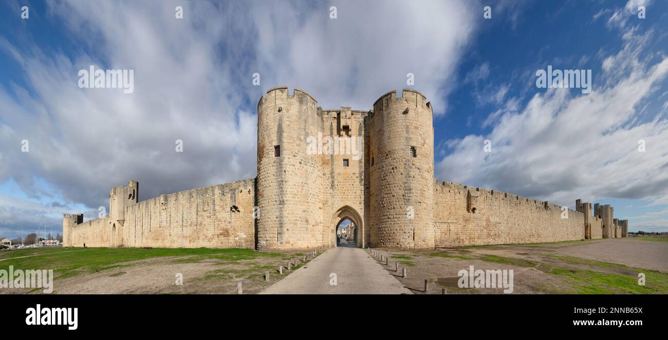 4+ Thousand City Wall Gate Royalty-Free Images, Stock Photos