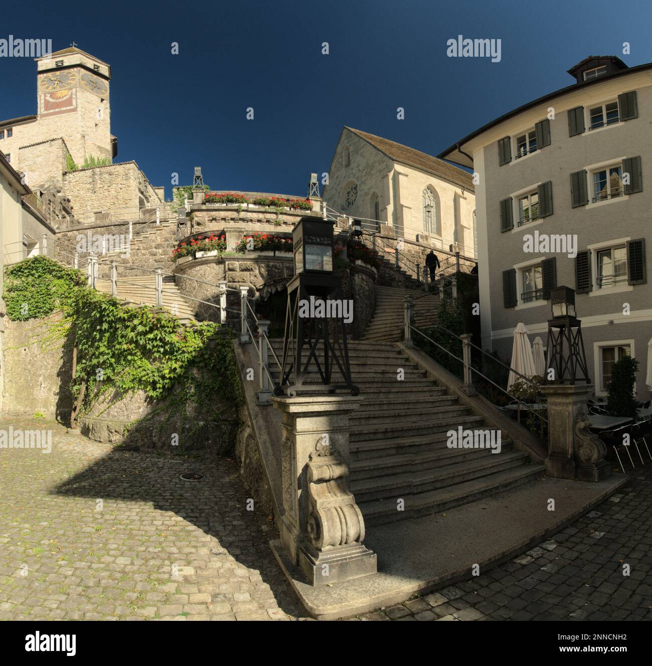 Castle and steps in Rapperswil on Lake Zürich, Switzerland Stock Photo ...